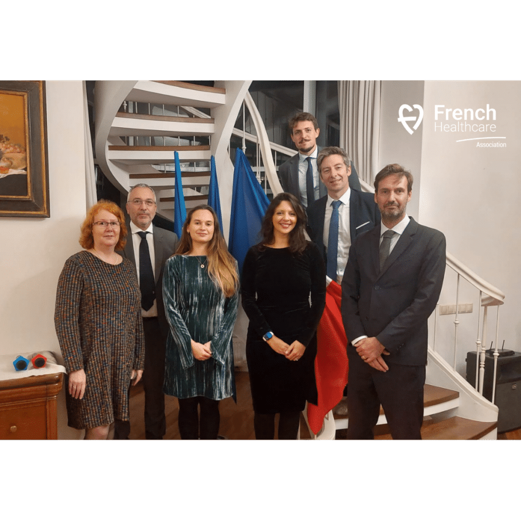 Photographie de la délégation french healthcare association en Ukraine en Octobre 2023. 